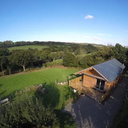 Kingfisher Cabin, Butterwell Farm, Riverside On 40-acre Private Estate Holiday home